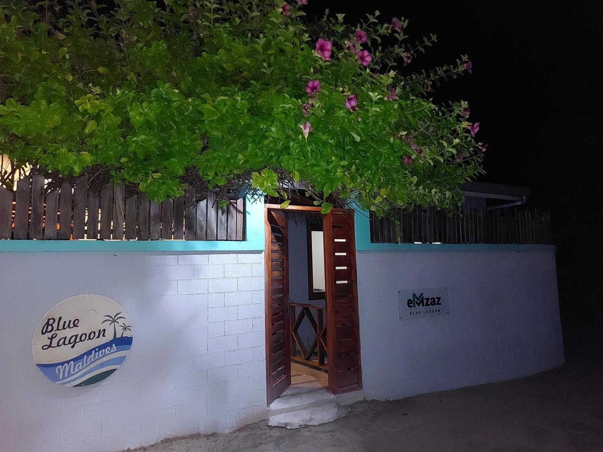 Emzaz Blue Lagoon Ugoofaaru Екстериор снимка